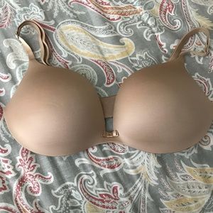 Victoria’s Secret Plunge Push Up Bra